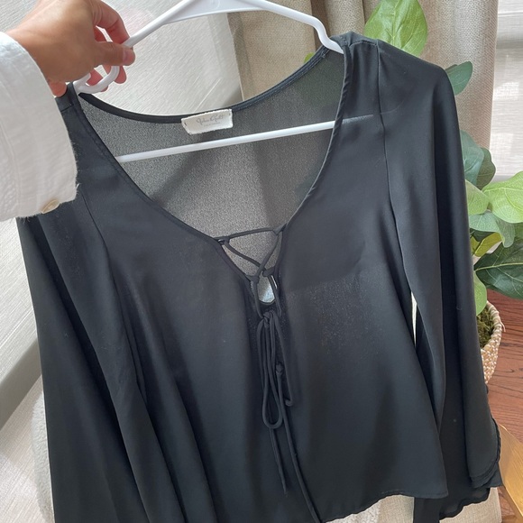 Brandy Melville bell sleeve blouse - Picture 3 of 5